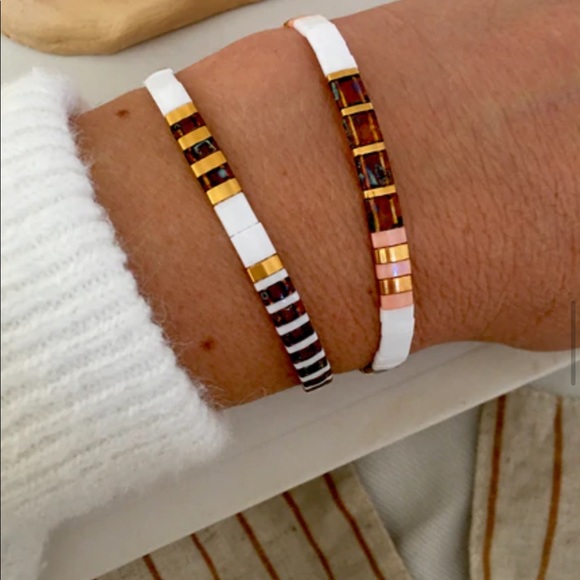 Good karma glass beads stretch stackable bracelet NEW - Picture 6 of 7